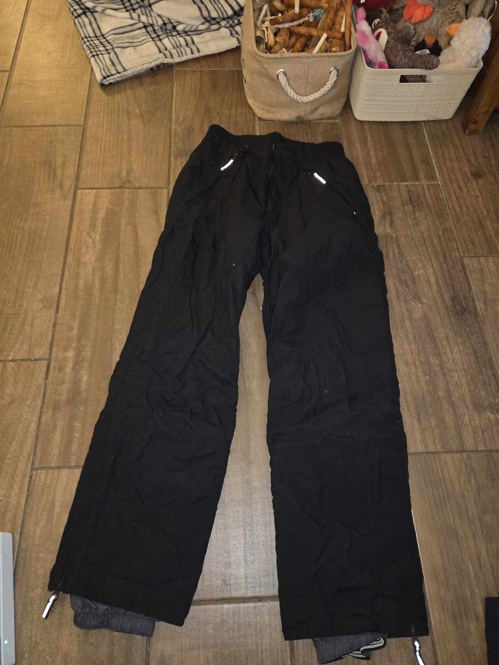 Quest Black Kid's Snow Joggers with Zip Pockets